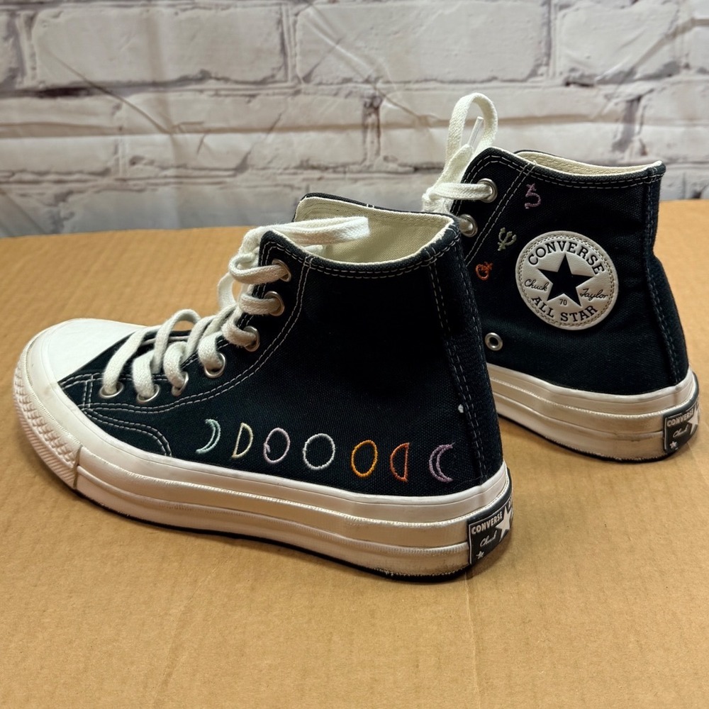 Converse Chuck 70 Hi Women 6.5 Black Moon Phase Celestial Embroidered A03738C - Picture 4 of 16